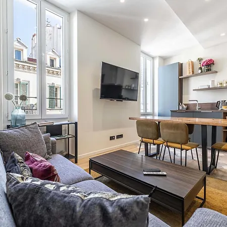 Modern A C 2ch 4p - דירה *