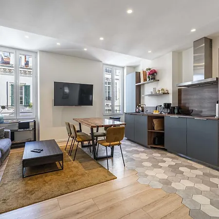 Modern A C 2ch 4p - *