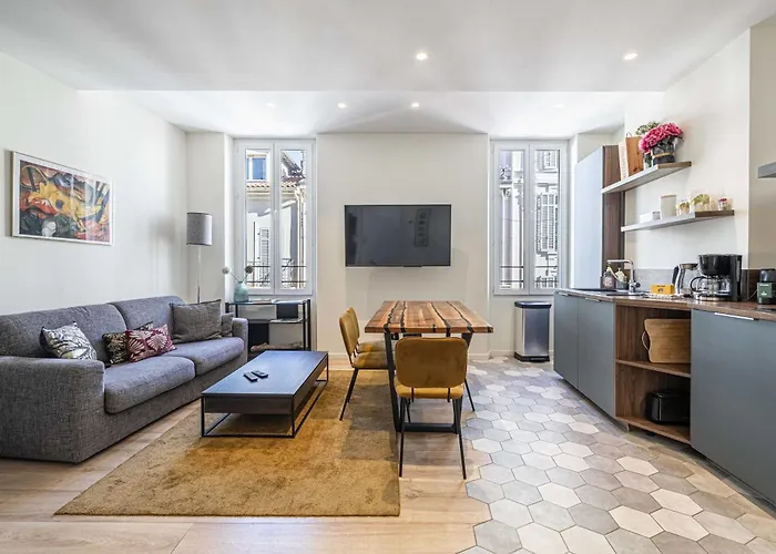 Modern A C 2ch 4p - * 戛纳